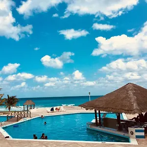 Brisas Zh Apartment Cancún